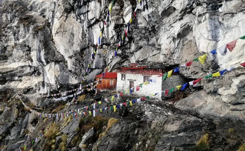 Lapchi Kang – Maratika caves